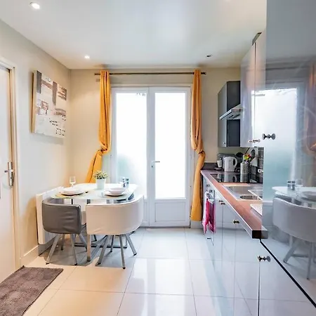 Apartment Cozy Proche De L'aeroport Cdg